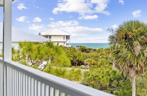 Treasure Beach Village House | Aquapelago Pool pet Friendly SGI Family Home