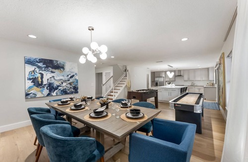 Ponte Vedra House | Art Inspired Coastal Retreat in Ponte Vedra Near Beach Ideal for Families