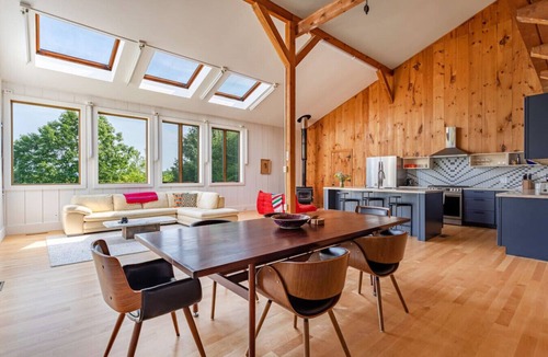 Old Chatham Apartment | Artists’ Hideaway in Old Chatham
