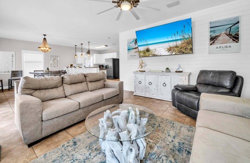 Emerald Waters Village House | Aruba | Private Pool + Great For Groups