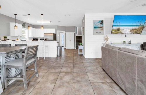 Emerald Waters Village House | Aruba | Private Pool + Great For Groups