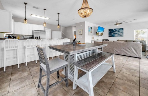 Emerald Waters Village House | Aruba | Private Pool + Great For Groups