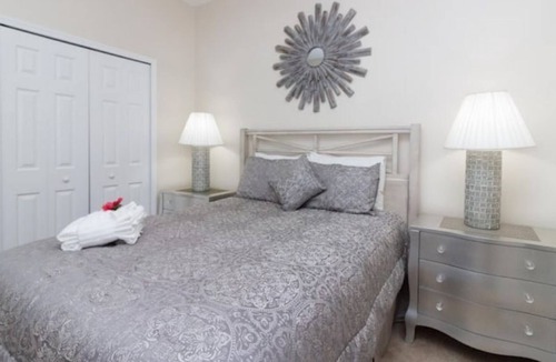 Indian Point Villa | Astonishing FOUR-Bedroom Villa near Disney!
