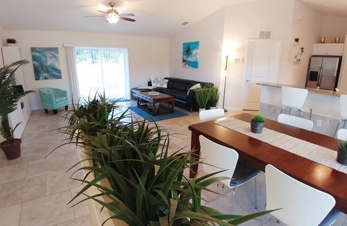 South Venice Villa | At Home on Vacation★Gorgeous Beaches★Heated Pool★Sunny Location★Super Clean★