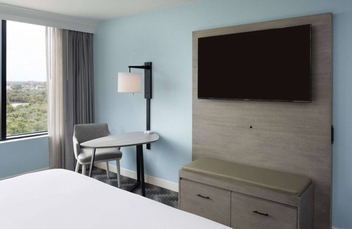 Cocoa Beach Hotel | Atlantic Coastline View | Outdoor Pool & Tiki Grill | 5 mi to Port Canaveral