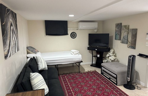 West Babylon House | Attractive place on wonderful location where you can enjoy with your loved once