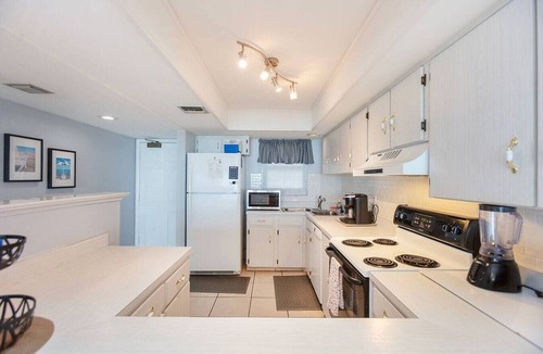 Daytona Beach Shores Condo | AUG SALE! Stunning Oceanfront King Ste 2Bd2BA Pool NoDrive BEACH ShoreClub805
