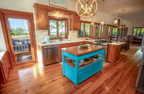 Plantation House | August 2026 Big Savings! Canal Front, small dog ok, dock