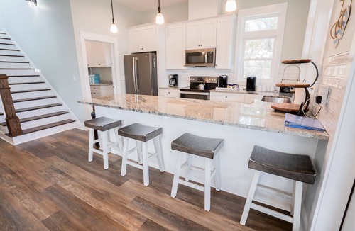 Magnolia Bluffs House | August 2026 Big Savings! Quiet, Bayfront Seclusion w/Pond, Dogs Welcome!