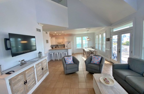 Morgantown House | August On Sale! Great Gulf Views & Pools, Pickleball