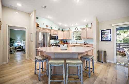 The Villages House | Avaiable January 2027. Beautifully Remodeled. Great location.
