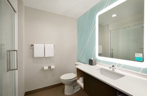 Perry Hotel | avid hotels Perry-National Fairground Area by IHG