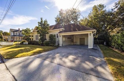 Historic District House | Awesome Historic 2BR2BA Home Closest to DT Ocala