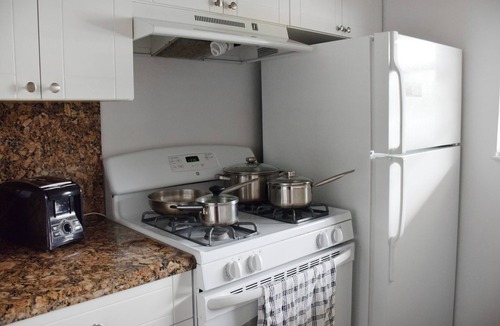 Key Biscayne Apartment | Awesome Key Biscayne Getaway! 2 Great Rooms, Beach Access, Pool, Free Parking