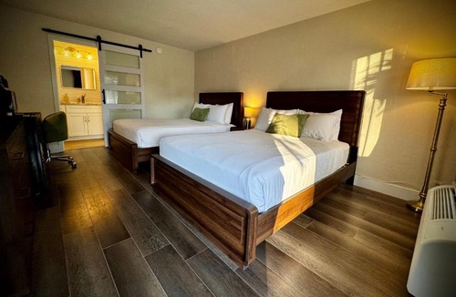 Trailer Estates Apartment | Azure Residence at Sarasota Cay Club