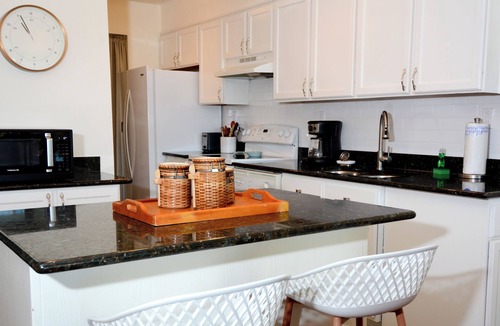 Key Largo Condo | B405 Moon Bay - Inviting Waterfront Condo with Breathtaking Sunsets