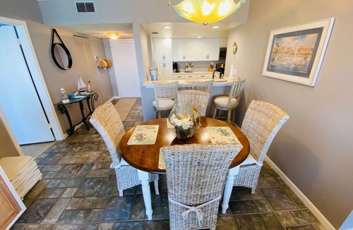 Isla del Sol Condo | Bahia Del Mar Isla Del Sol Tierra Verde Waterfront Pool Dock WiFi 707