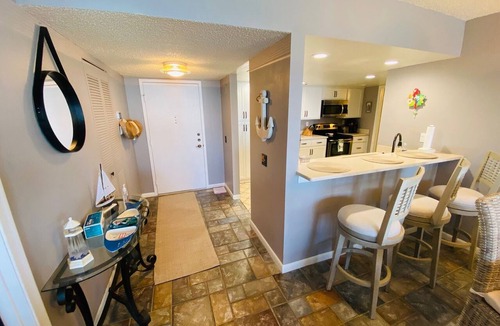 Isla del Sol Condo | Bahia Del Mar Isla Del Sol Tierra Verde Waterfront Pool Dock WiFi 707