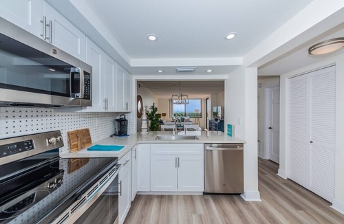 Isla del Sol Condo | Bahia 'Sun, Sand & Salt Air'