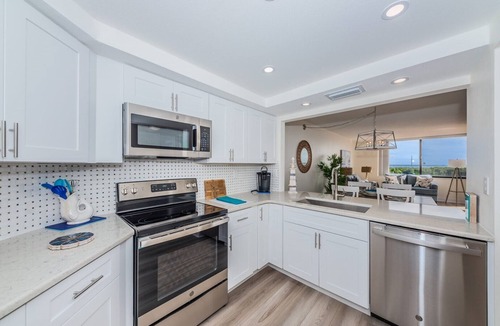 Isla del Sol Condo | Bahia 'Sun, Sand & Salt Air'