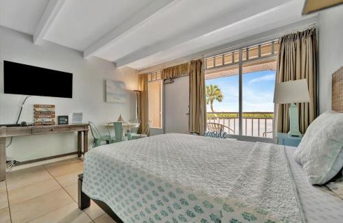 Ruskin Hotel | Bahia Waterview Suite Pool Tennis Beach Fishing