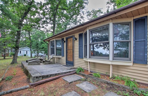Baldwin Cabin | Baldwin Cabin w/Private Beach on Little Lake!
