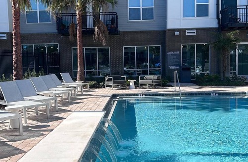 Southside Apartment | Barsala l Cozy 1BD in the Bartram Park area!