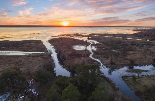 Cross Creek House | Bass Fishing Haven! Waterfront Hawthorne Home