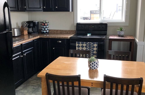 Elk Rapids House | Bass Lake Views & Access. Walk Downtown Elk Rapids.