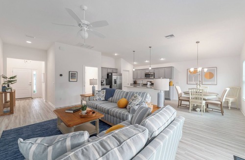 Okahumpka House | Bauhaus Breeze - 3/2 in The Village of Dabney