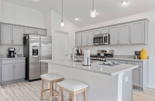Okahumpka House | Bauhaus Breeze - 3/2 in The Village of Dabney