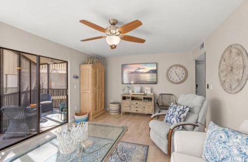 Siesta Key House | Bay Oaks C Second Floor