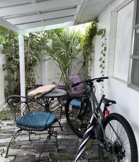Bellevue Terrace House | Bay view suites