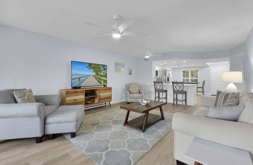 Vanderbilt Beach Condo | Bayfront Bliss Near Vanderbilt Beach