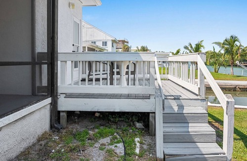 Nokomis House | Bayfront Two Bedroom Bungalow