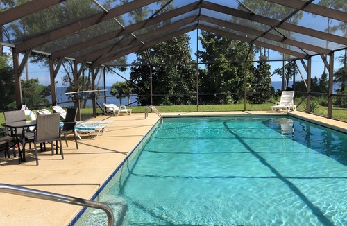 Eastpoint House | BAYFT HOME, HEATED POOL NEAR SGI, C’BELLE & APALACH BOOK FOR FALL ‘26
