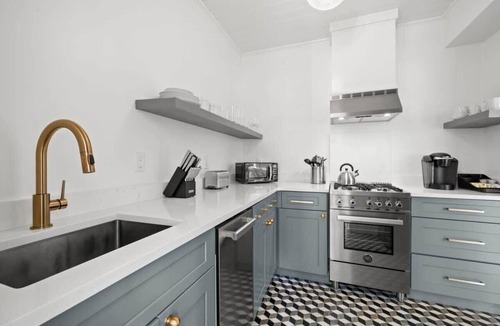 Hyde Park Apartment | Bayshore 1BR Luxe – The Adaline #4 First Floor