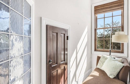 Baytowne Wharf Condo | Baytowne Wharf/Sandestin resort - steps to shopping, restaurants, events & fun!