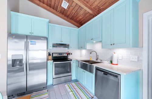 Laguna Beach Estates House | Beach Baby - Private Pool, Golf Cart Included🛺, Pet Friendly, Sleeps 8