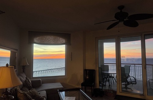 Navarre Beach Condo | Beach Colony East, Magnificent 17th Floor Penthouse Views, directly beachfront