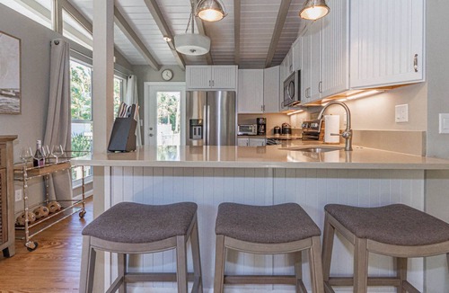 Summerplace House | Beach cottage Wabasso beach area, 1 min walk to private beach, off season rates