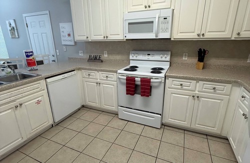 Upper Grand Lagoon House | Beach Days & Boat Days! PCB Home Short Drive to Beach & Marinas + Game Room