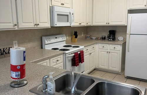 Upper Grand Lagoon House | Beach Days & Boat Days! PCB Home Short Drive to Beach & Marinas + Game Room