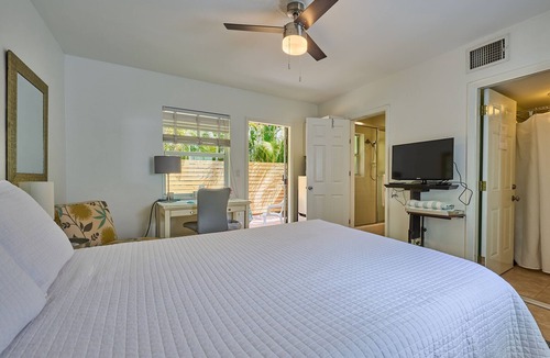 Boca Raton House | Beach getaway 1 bdrm, private patio! STEPS TO BEACH! Summer Sale!