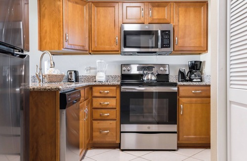 Holiday Isle Condo | Beach Happy Vibes & Sunset Smiles – Islander 717