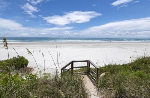 Wilbur-By-The-Sea House | Beach Haven - Daytona Beach Oceanfront Vacations, Inc