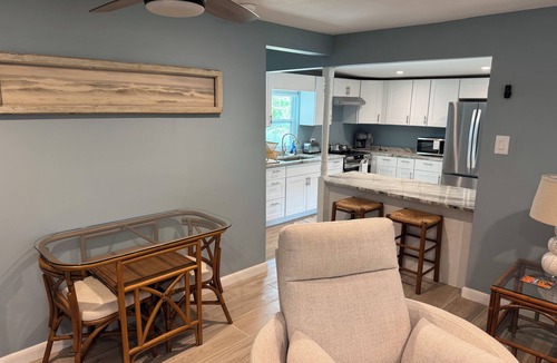 Englewood House | Beach house - 3 min walk to beach!