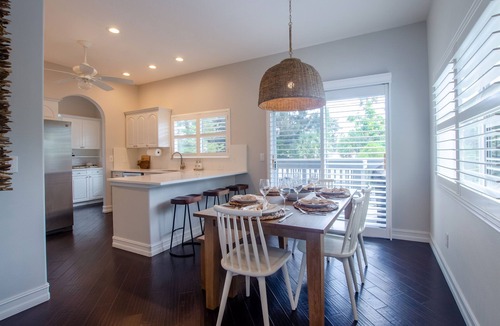 Treasure Island House | Beach House ! Sunset Decks ! Walk to Beach & John's Pass Boardwalk