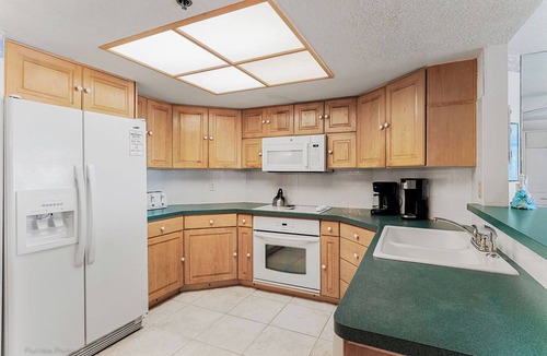 Indian Shores Condo | Beach Palms 203 - 3 Bedroom/2 Bath - Gulf View Condo