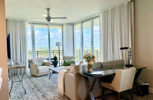 Singer Island Condo | Beach resort, water sports, fishing, pools, bar, gym,restaurants,tiki bar,